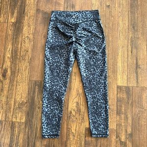 Zyia Leopard Brilliant Leggings